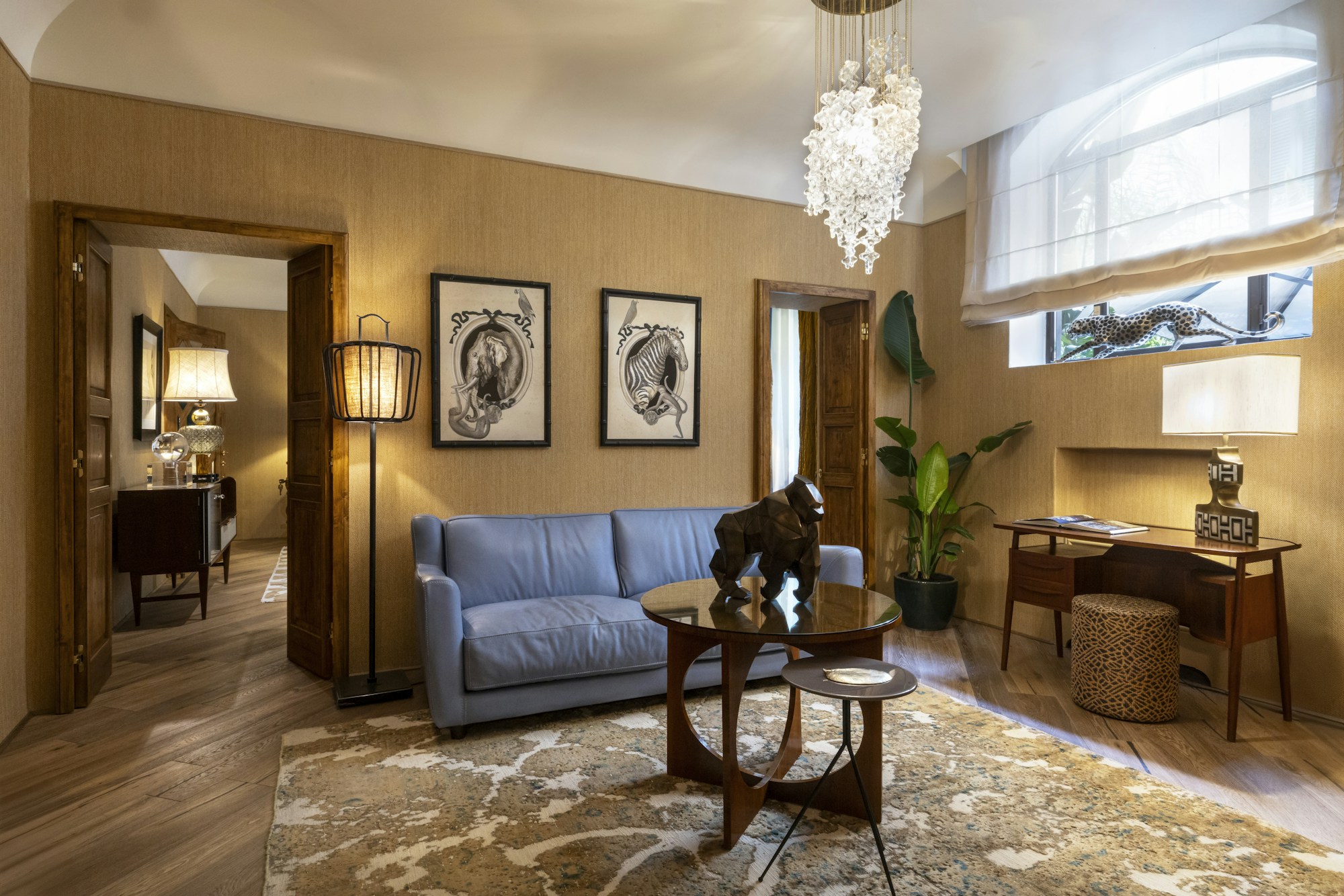 Court Suite - Living Area