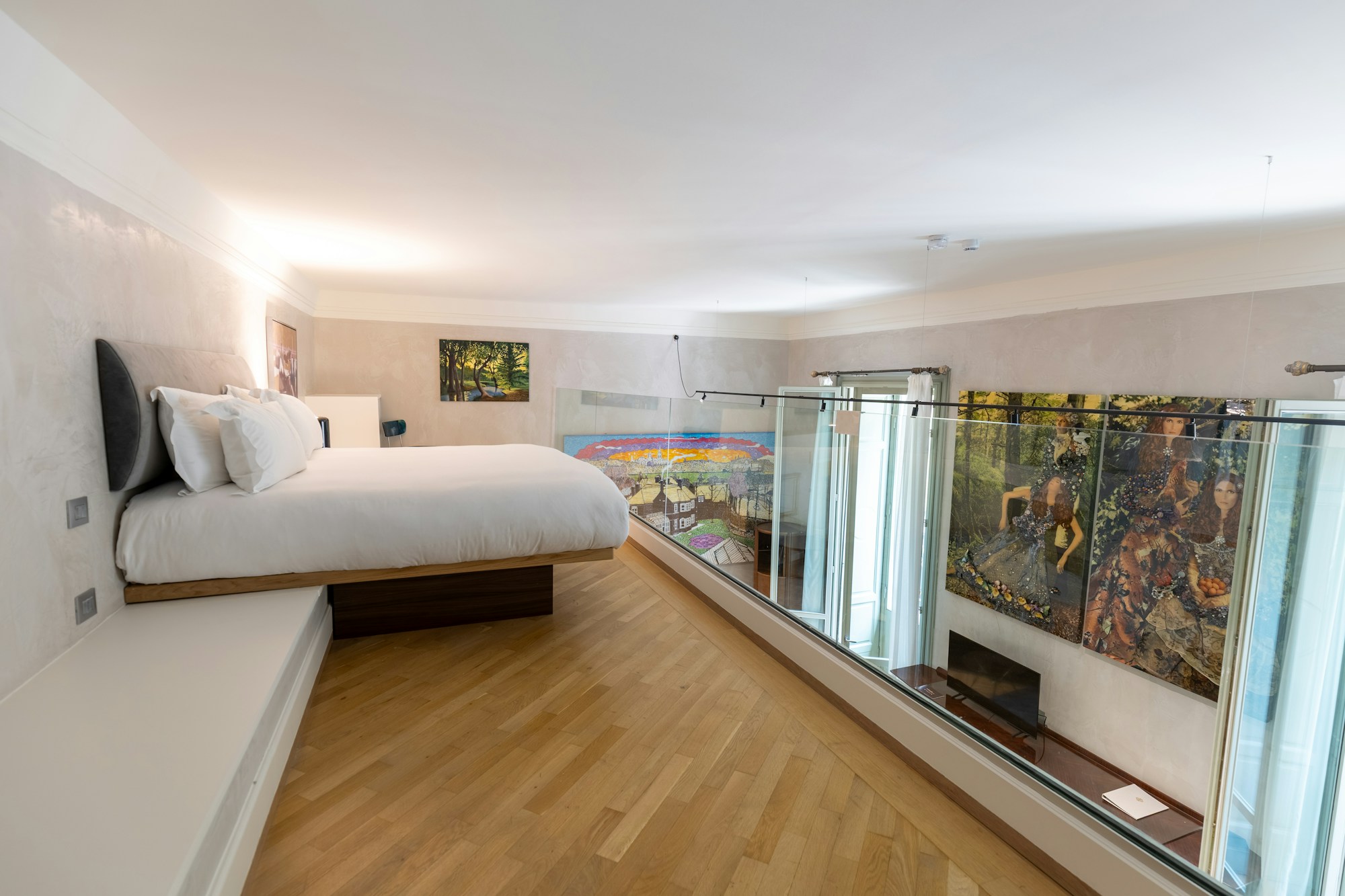 Grand Palace Gallery - Bedroom