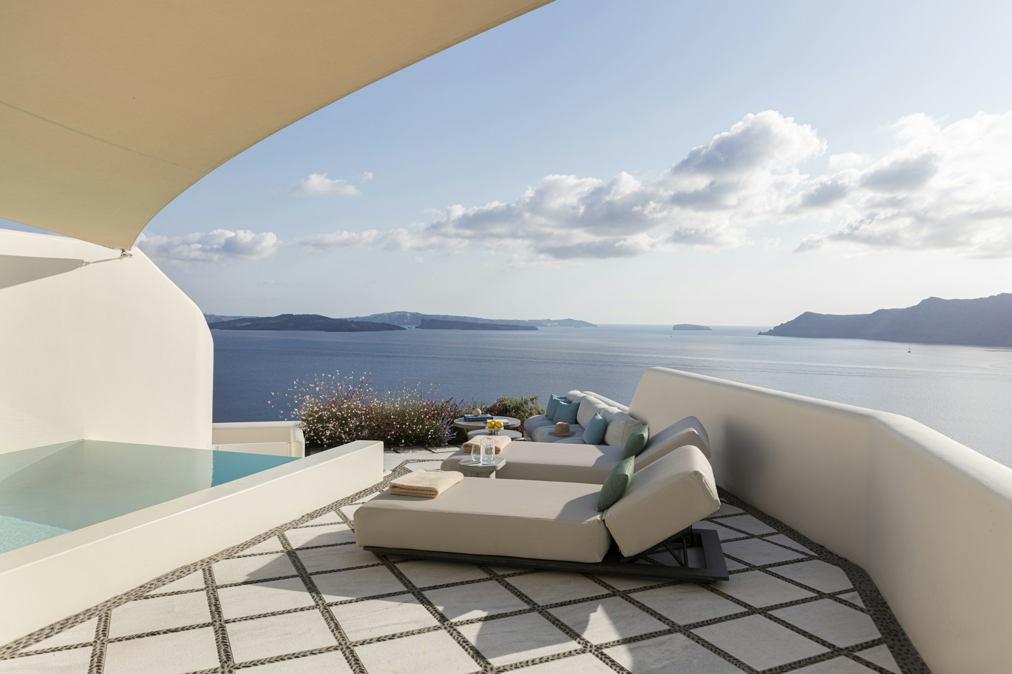 Royal Pool Suite - Terrace