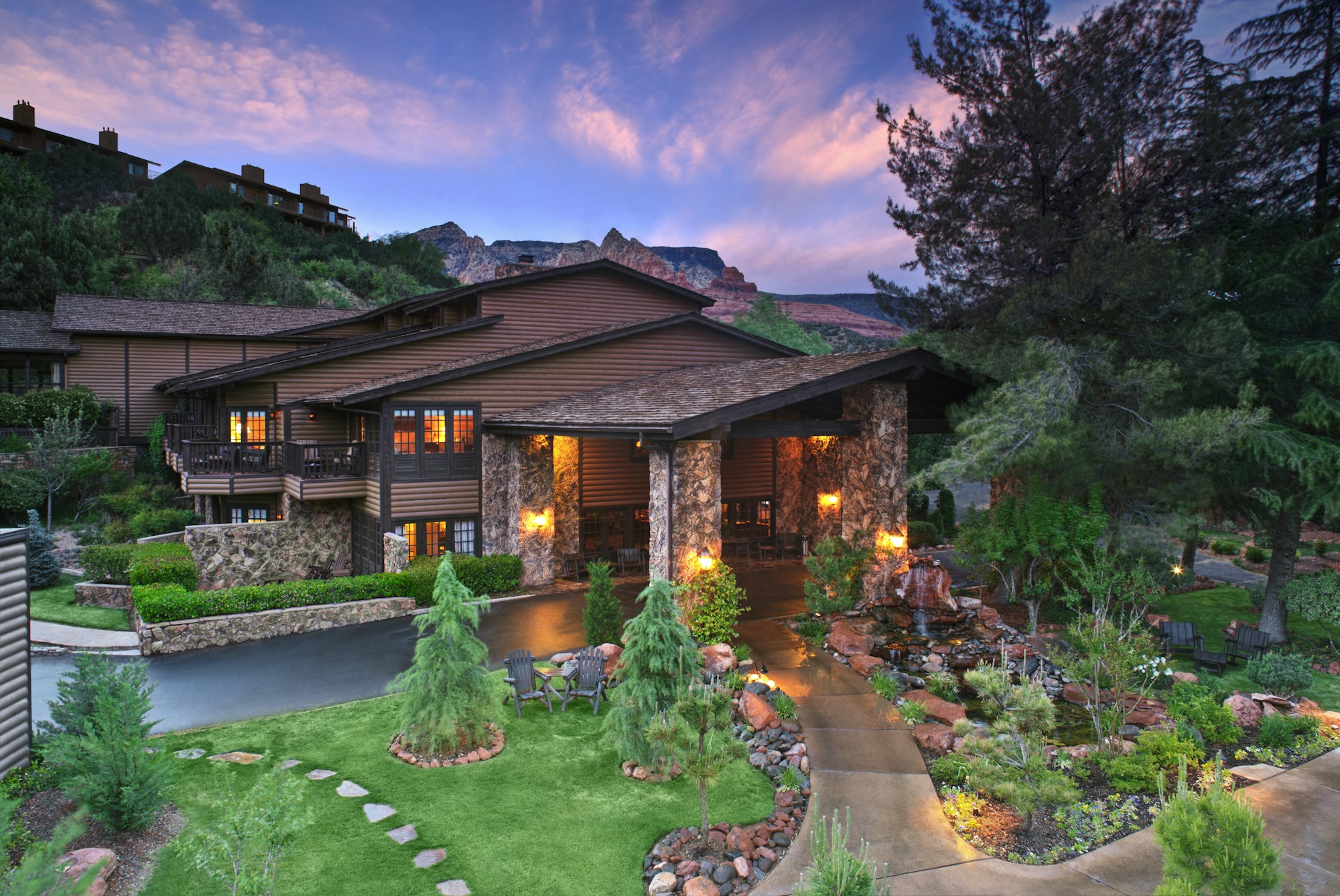 The Lodge at L'Auberge Exterior