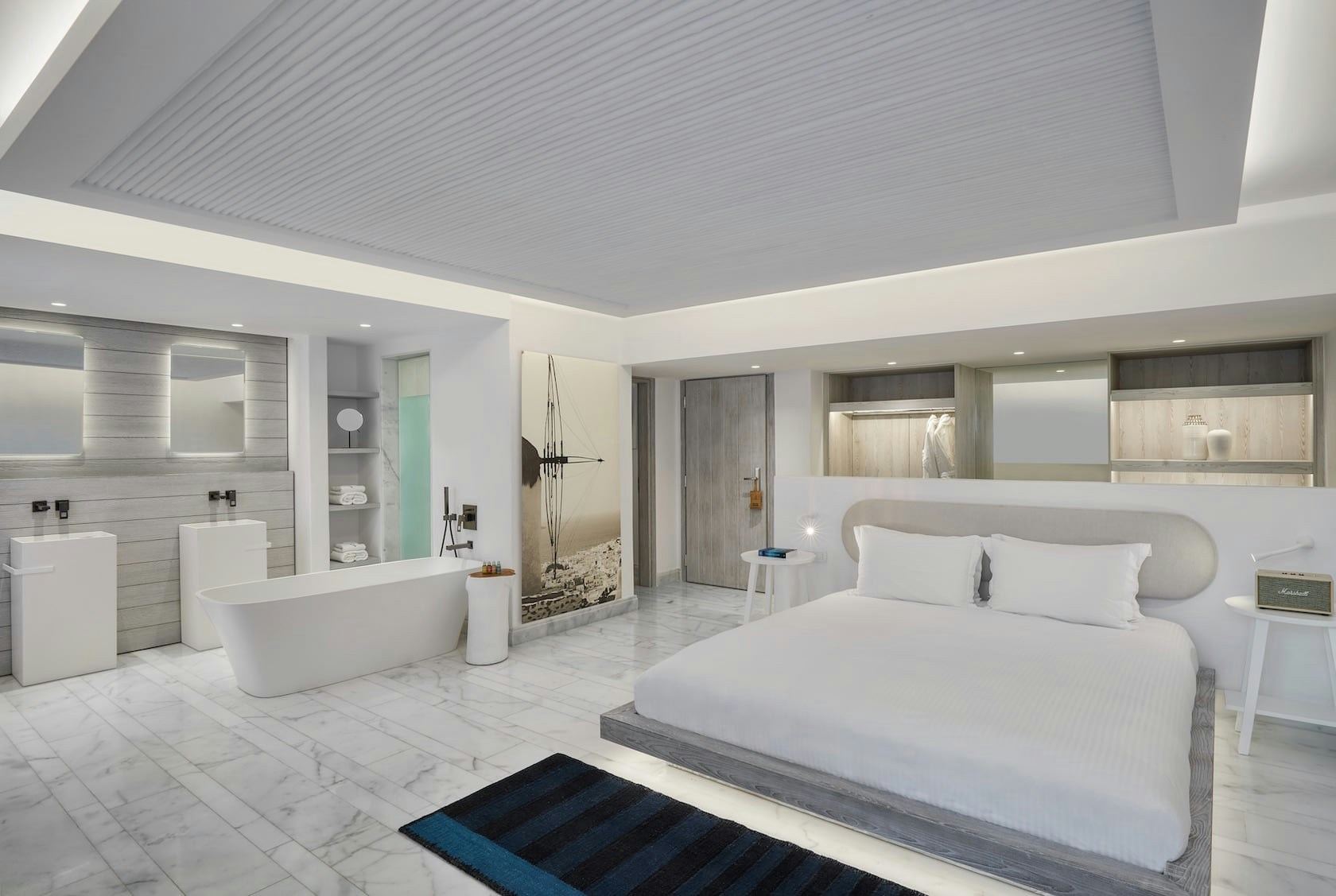 Junior Suite Outdoor Hot Tub bedroom
