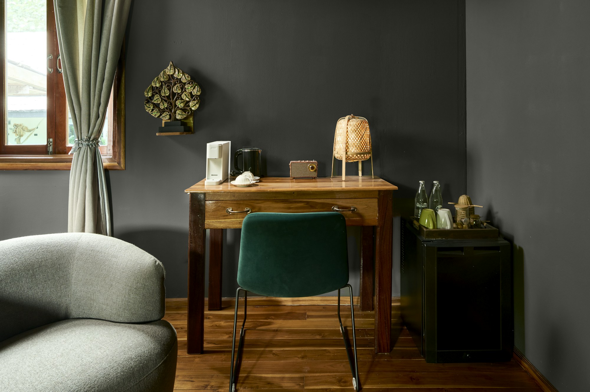 Art Deluxe - Room Details