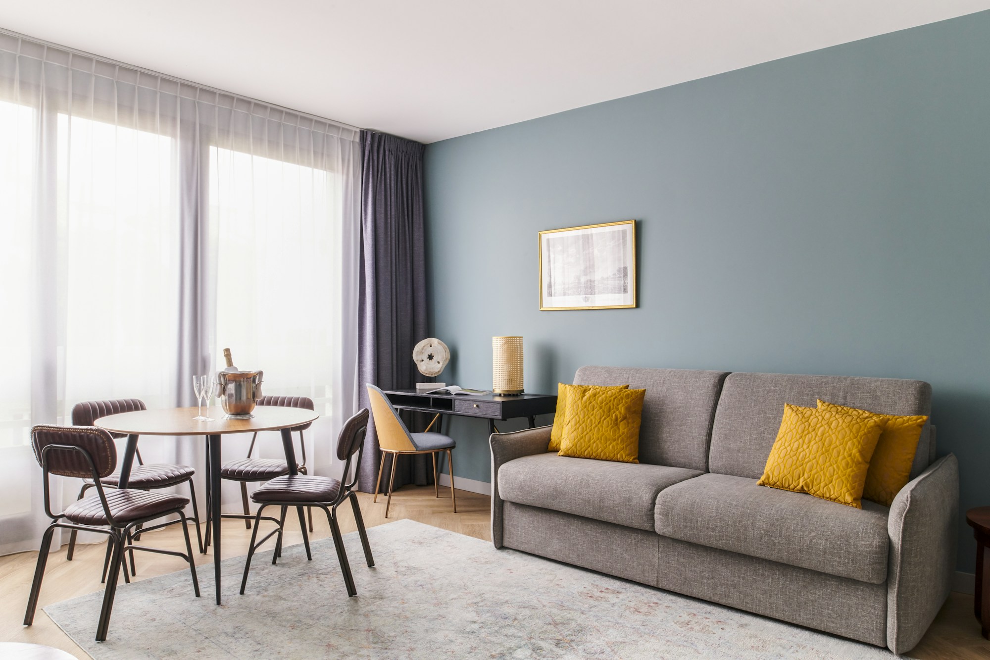 Prestige Suite - Living Area