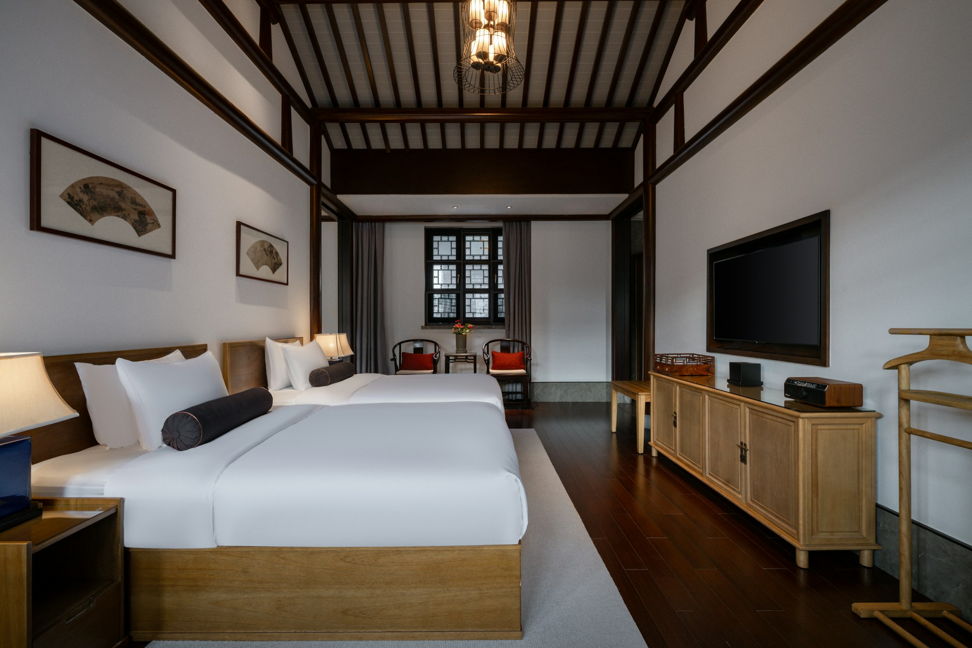 Elegant Estate Twin Suite
