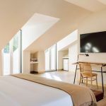 Deluxe Master Suite