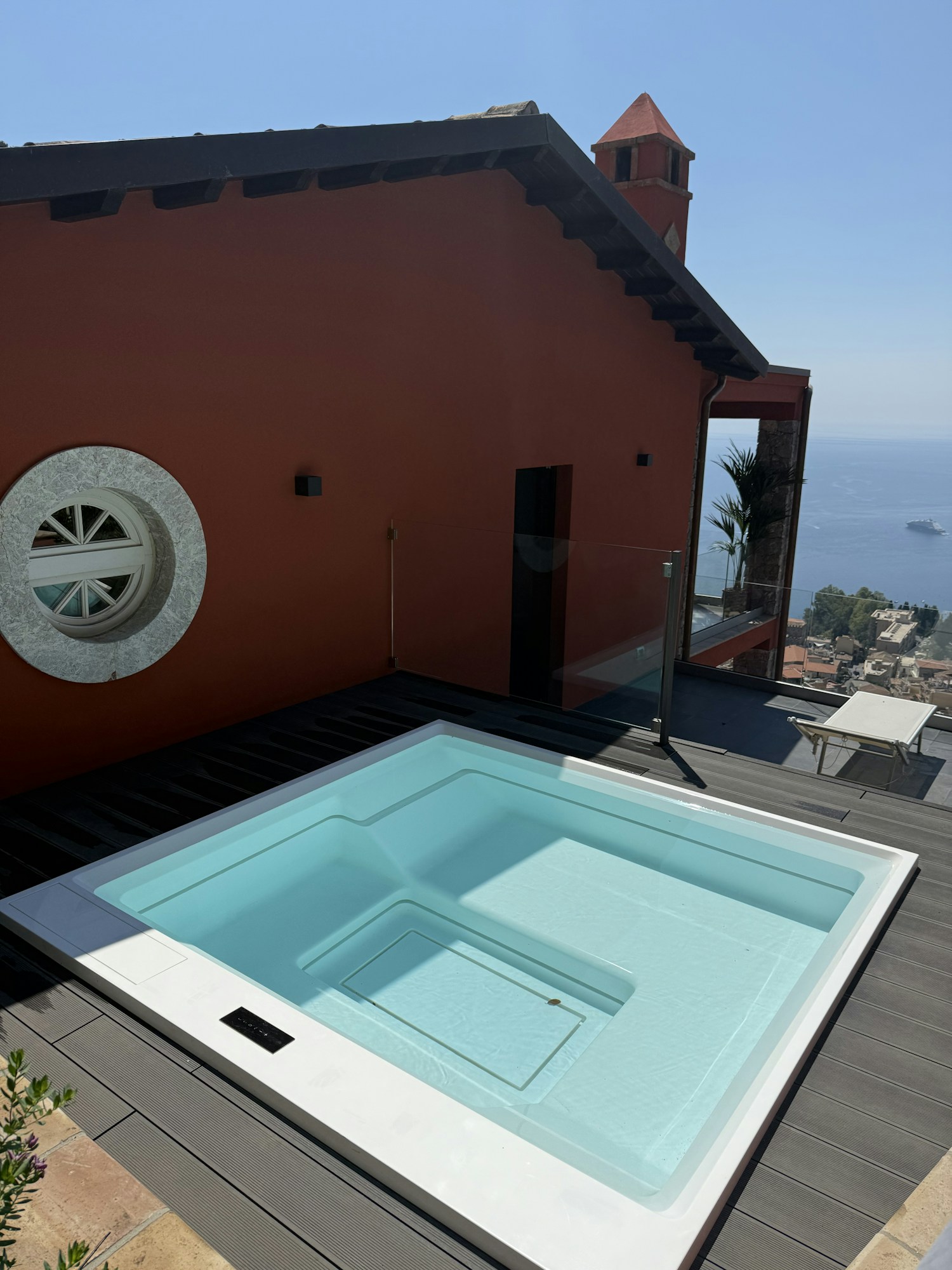 Prestige with private pool