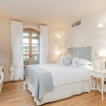Superior with Sea Front - Bedroom