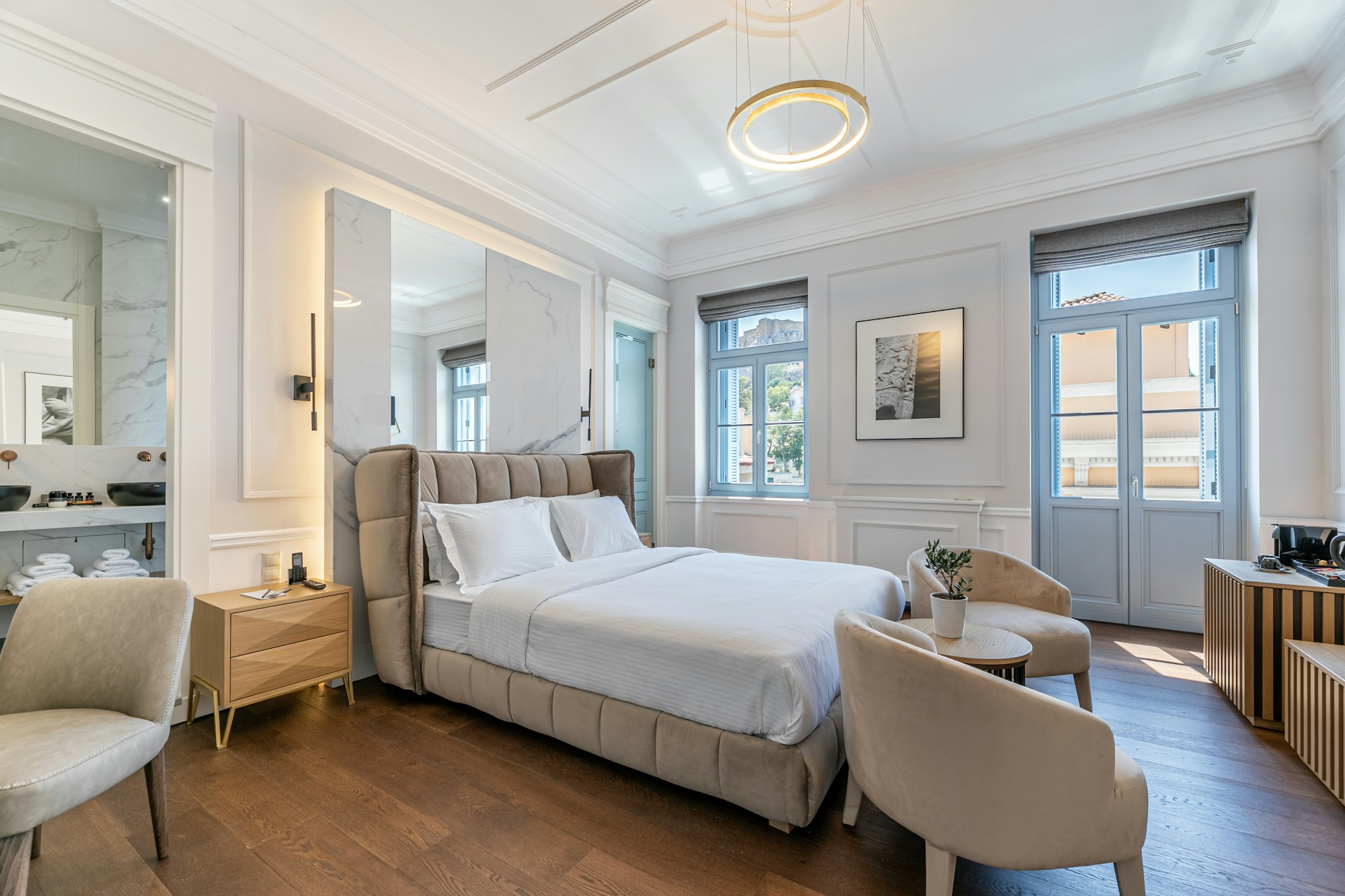 Elegant Suite - Bedroom