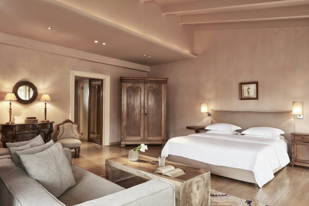 Executive Suite - Bedroom