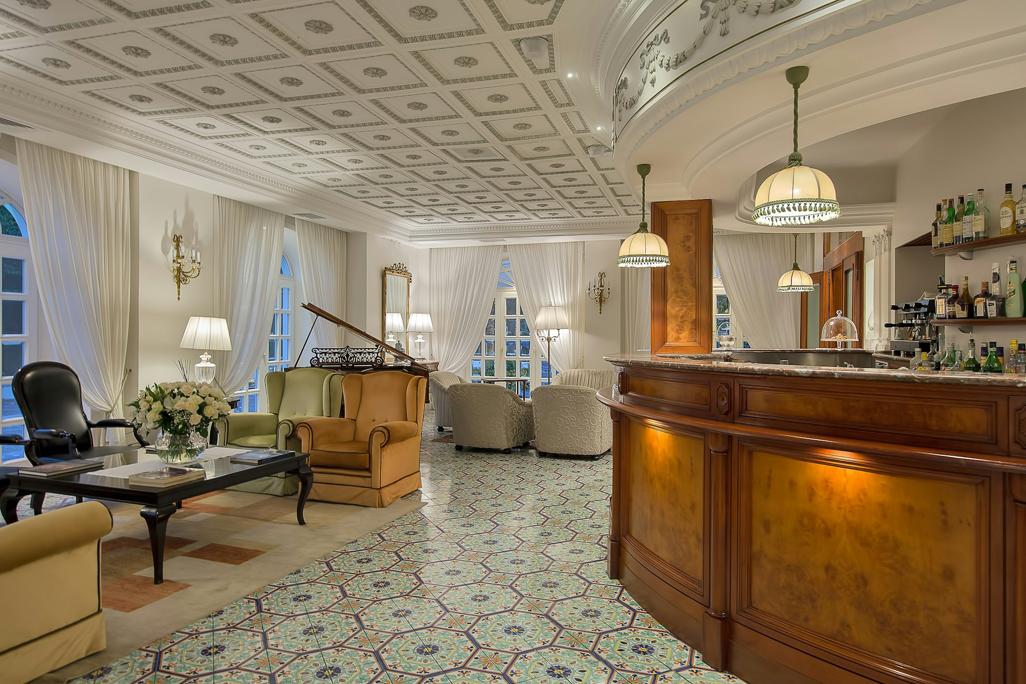 Bar - Hall