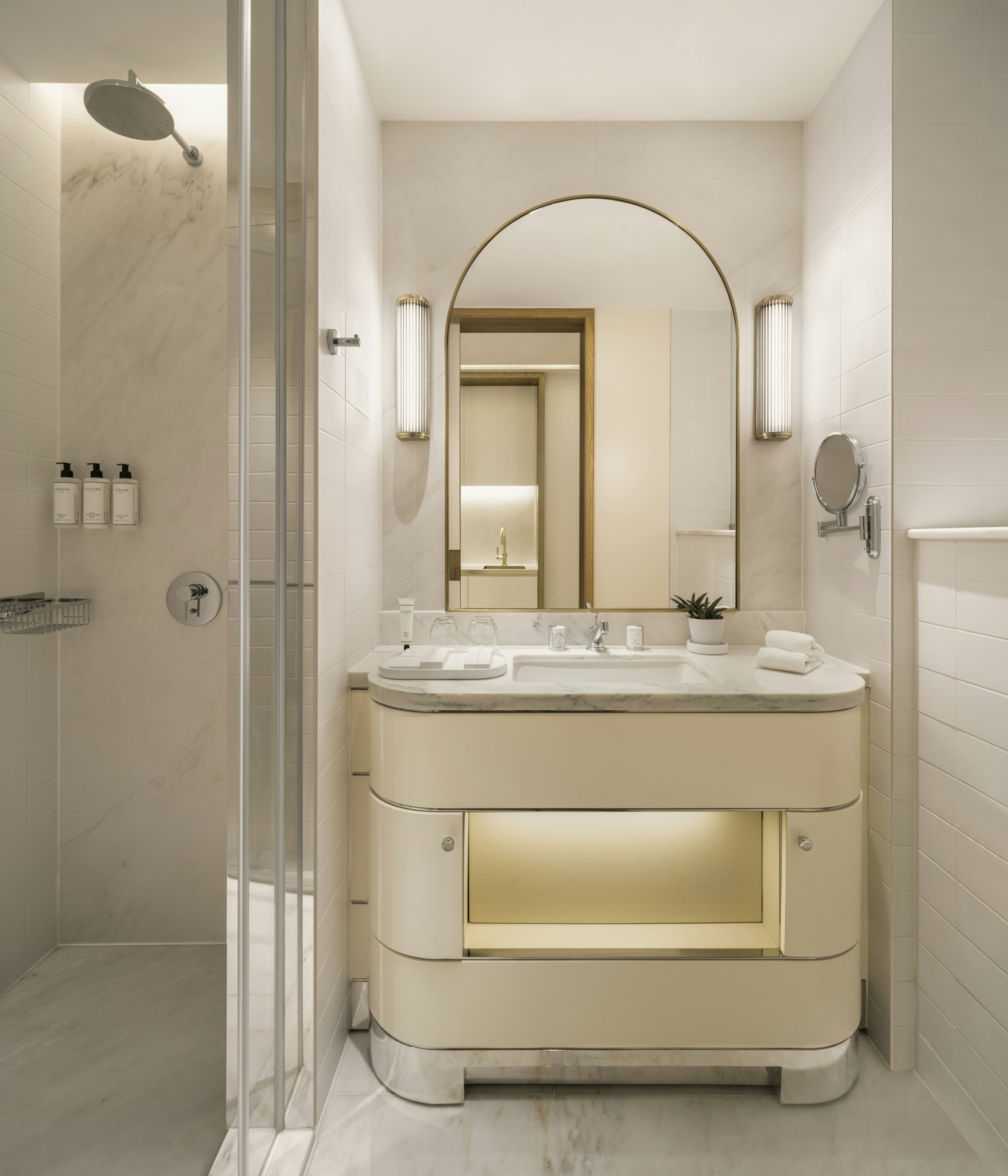 Guest Room Bathroom