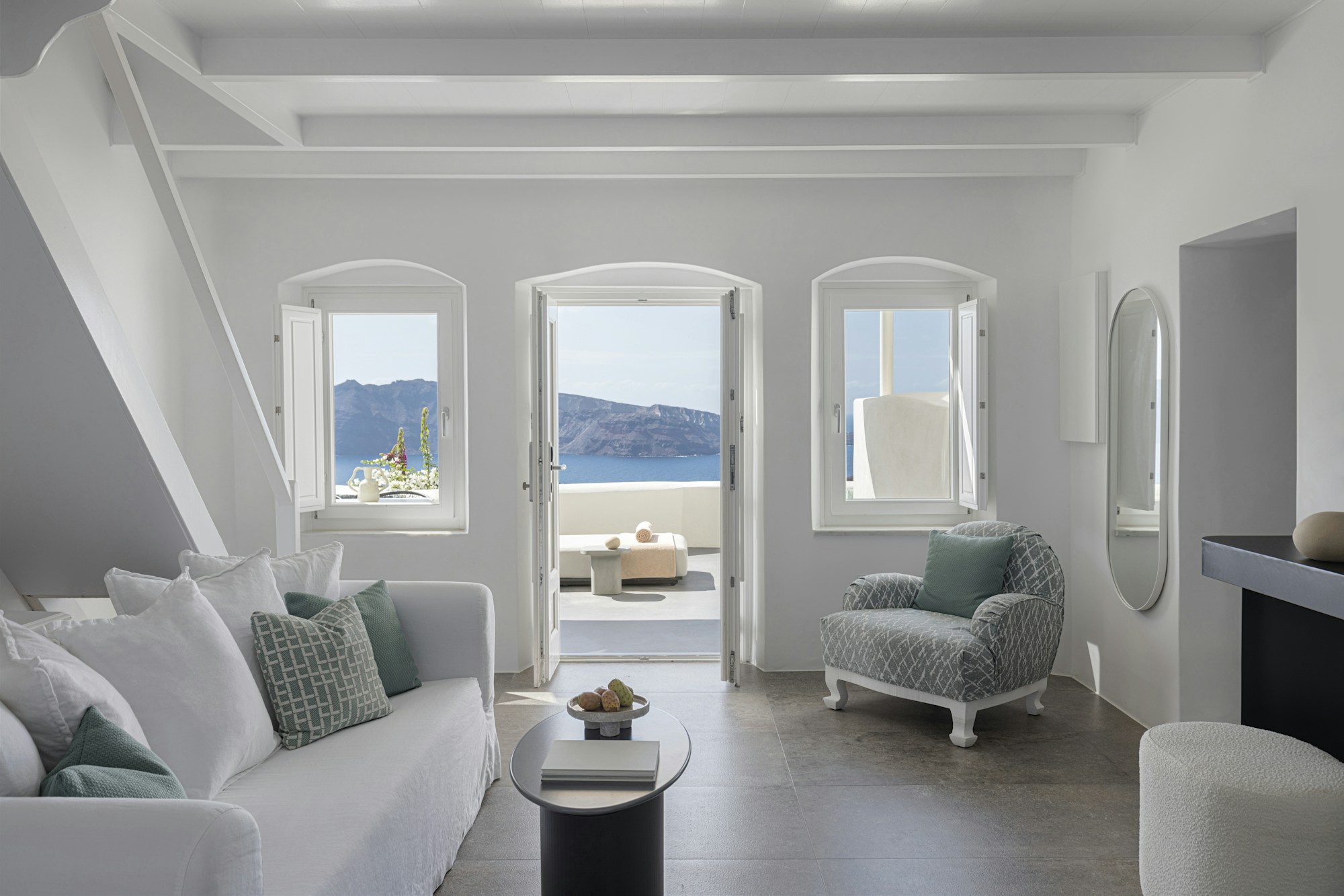 Canaves Suite with Pool - Living Area