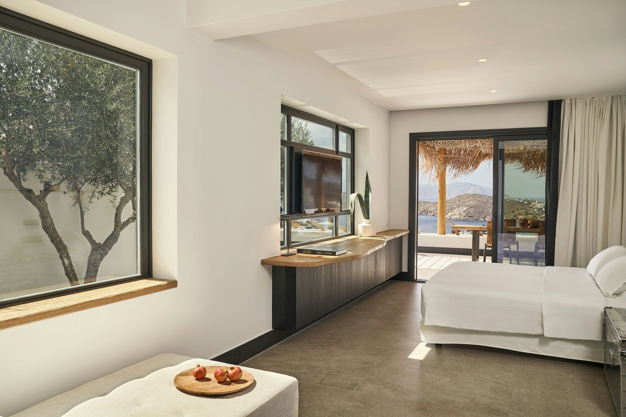 Design Suite Hot Tub
