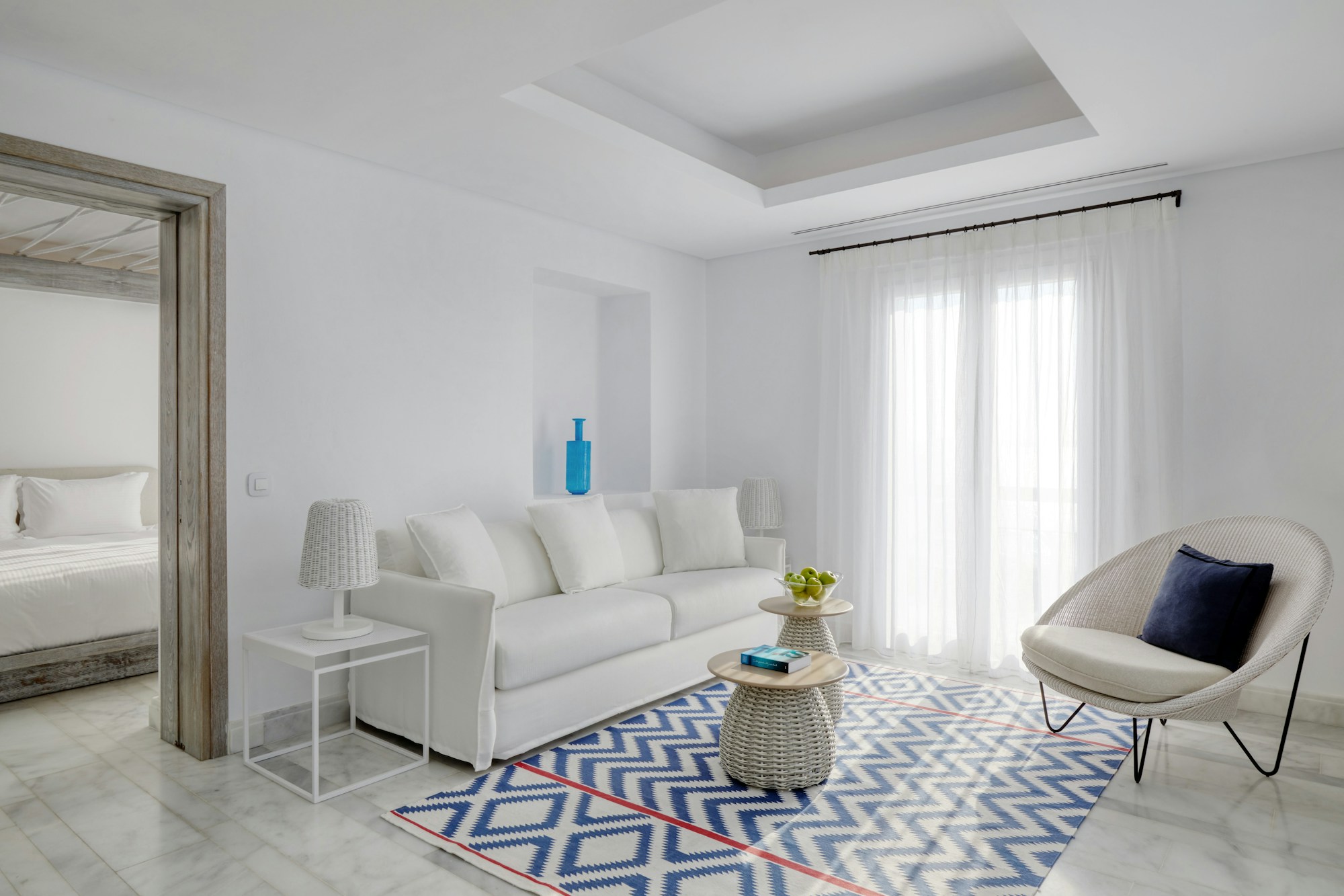 Laveer 1 Bedroom Pool Suite living room