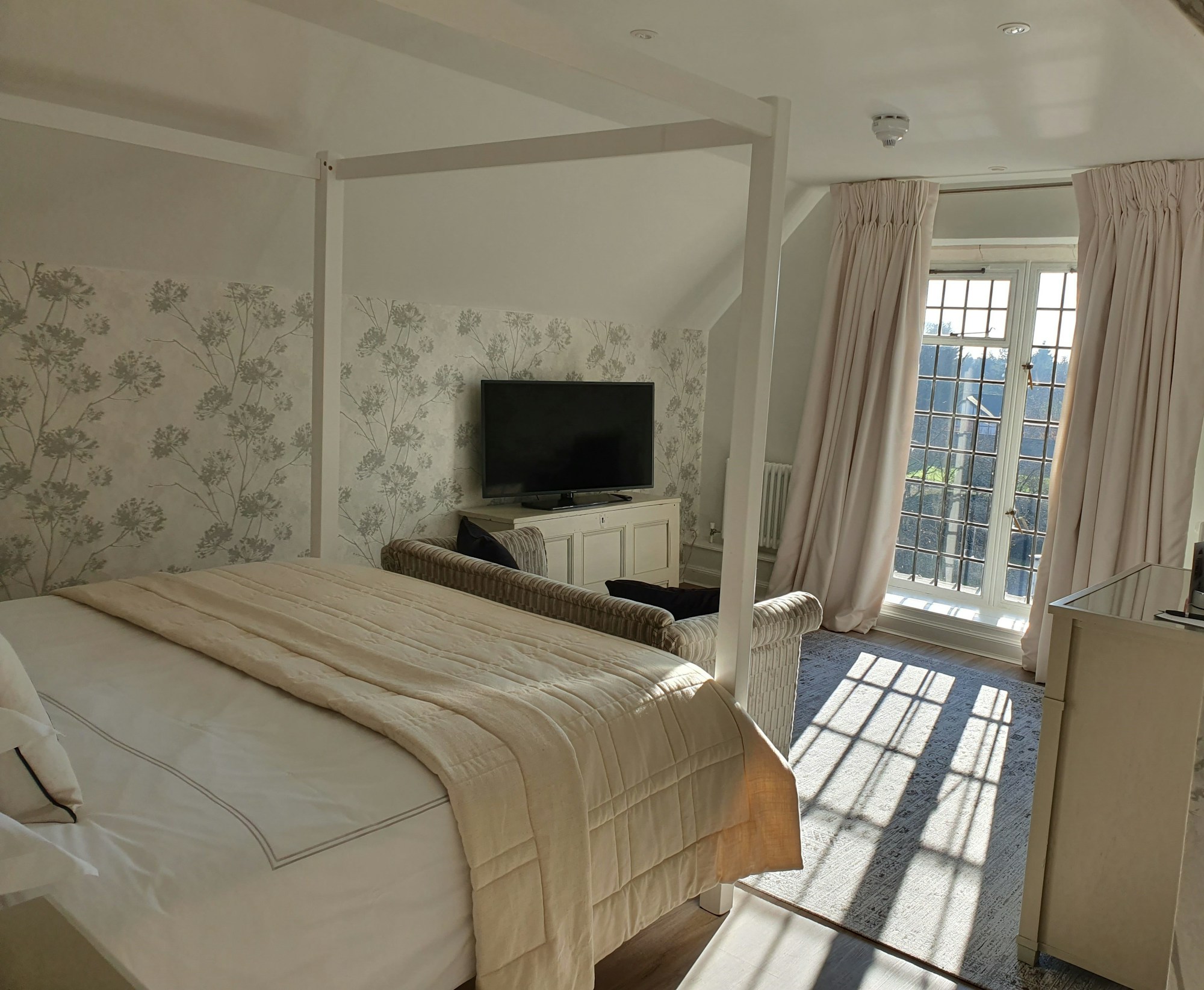 The Waterloo Suite - Bedroom