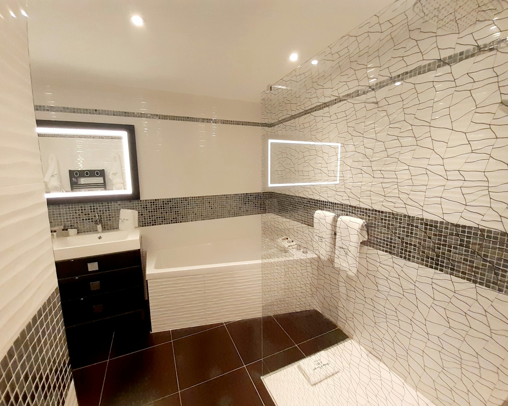 Deluxe Room with Terrace