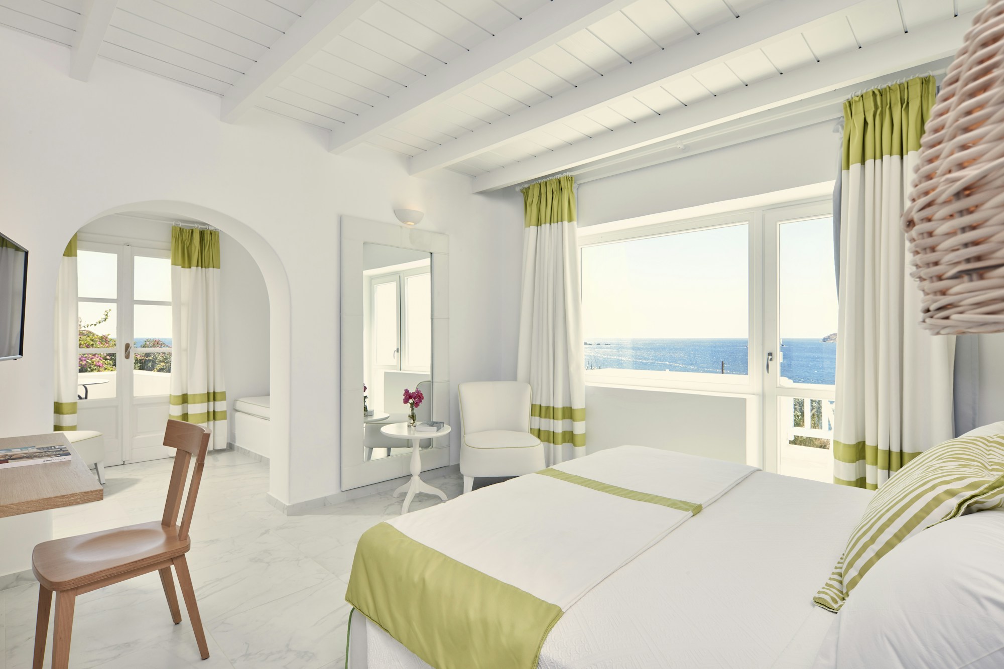 Honeymoon Suite