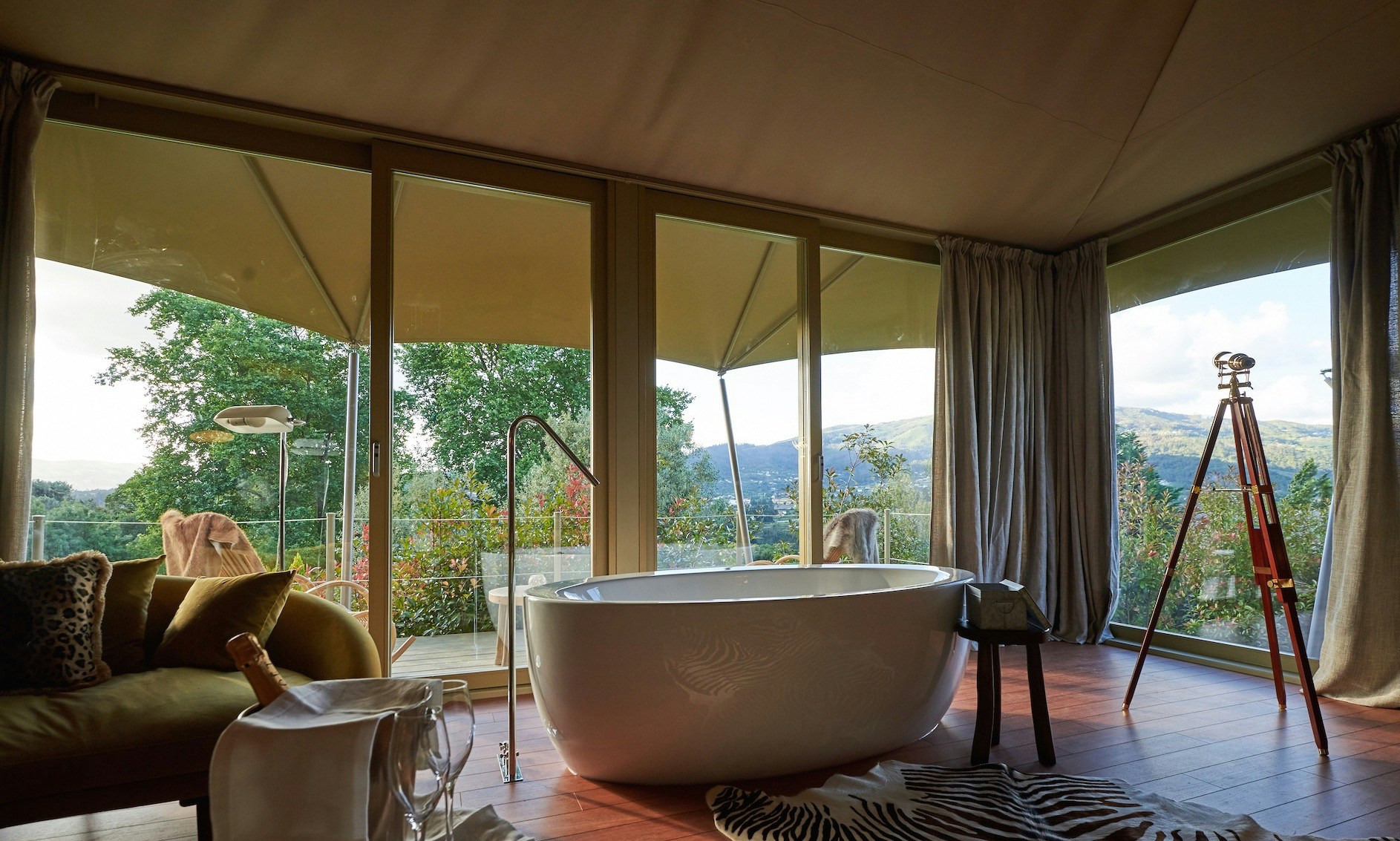 Tent Suite Deluxe
