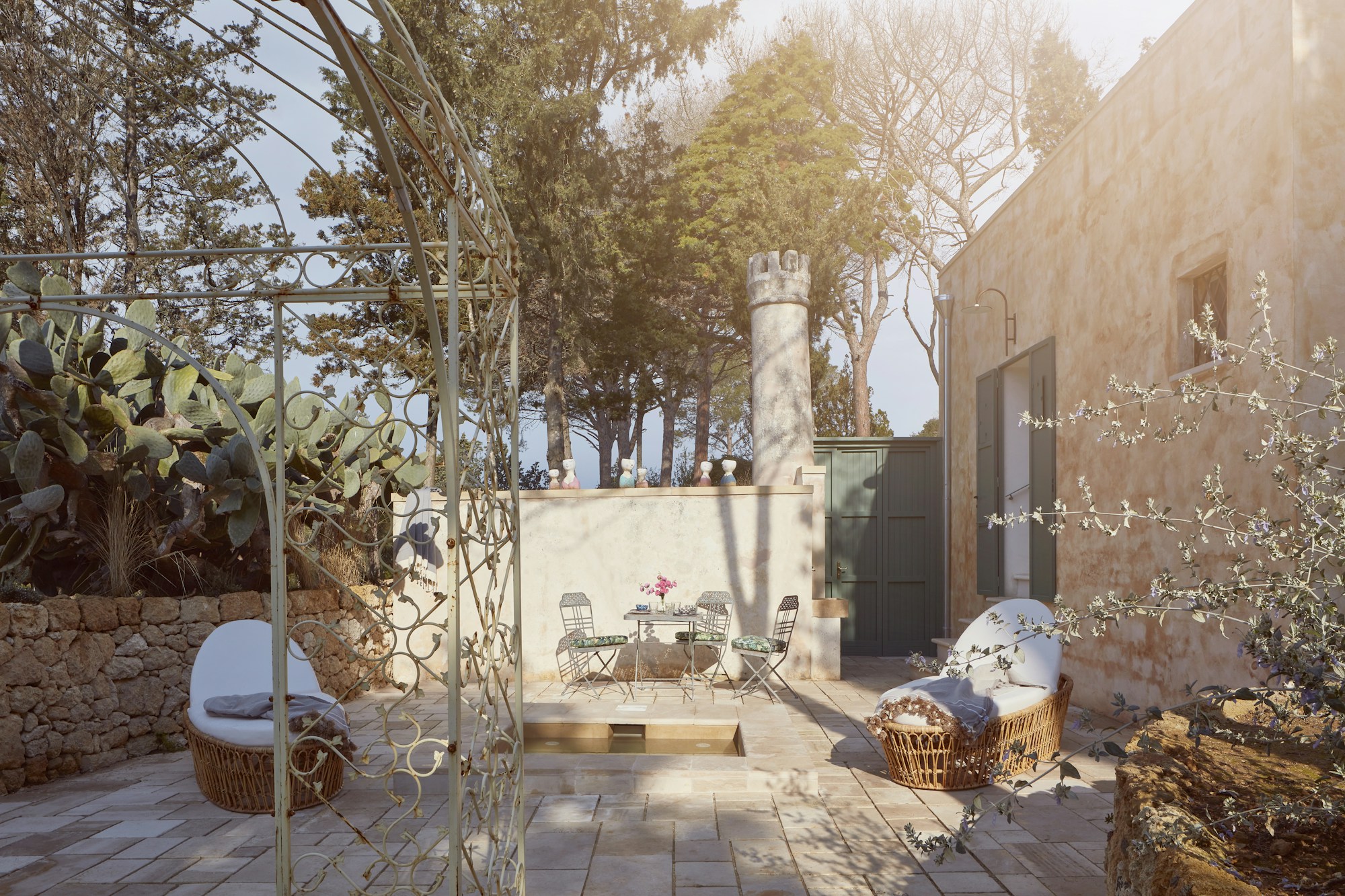 The Castle Cottage - Private Jacuzzi
