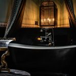 Minuit A Paris - Bathtub