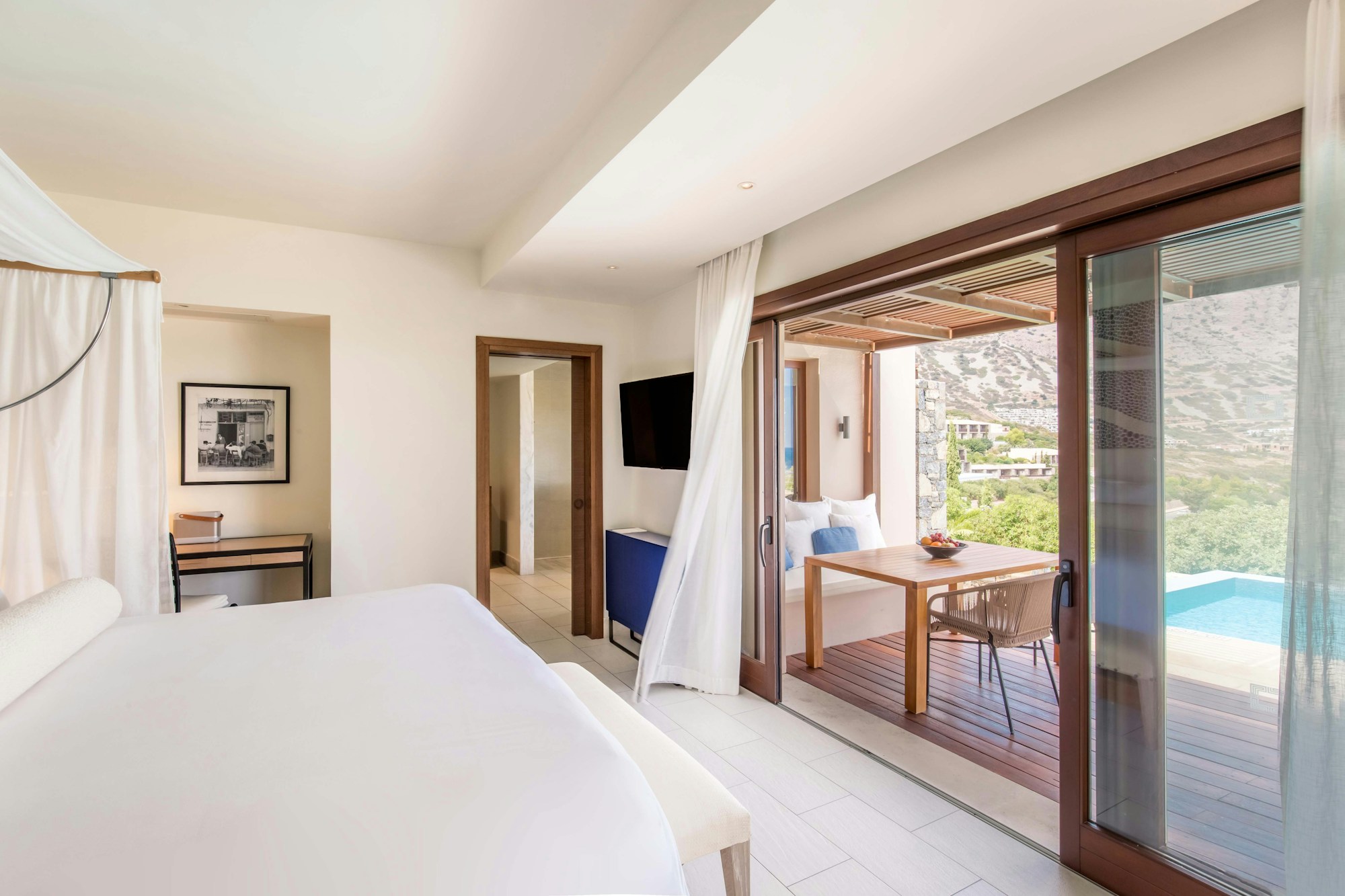 Island Luxury Suite Private Heated Pool