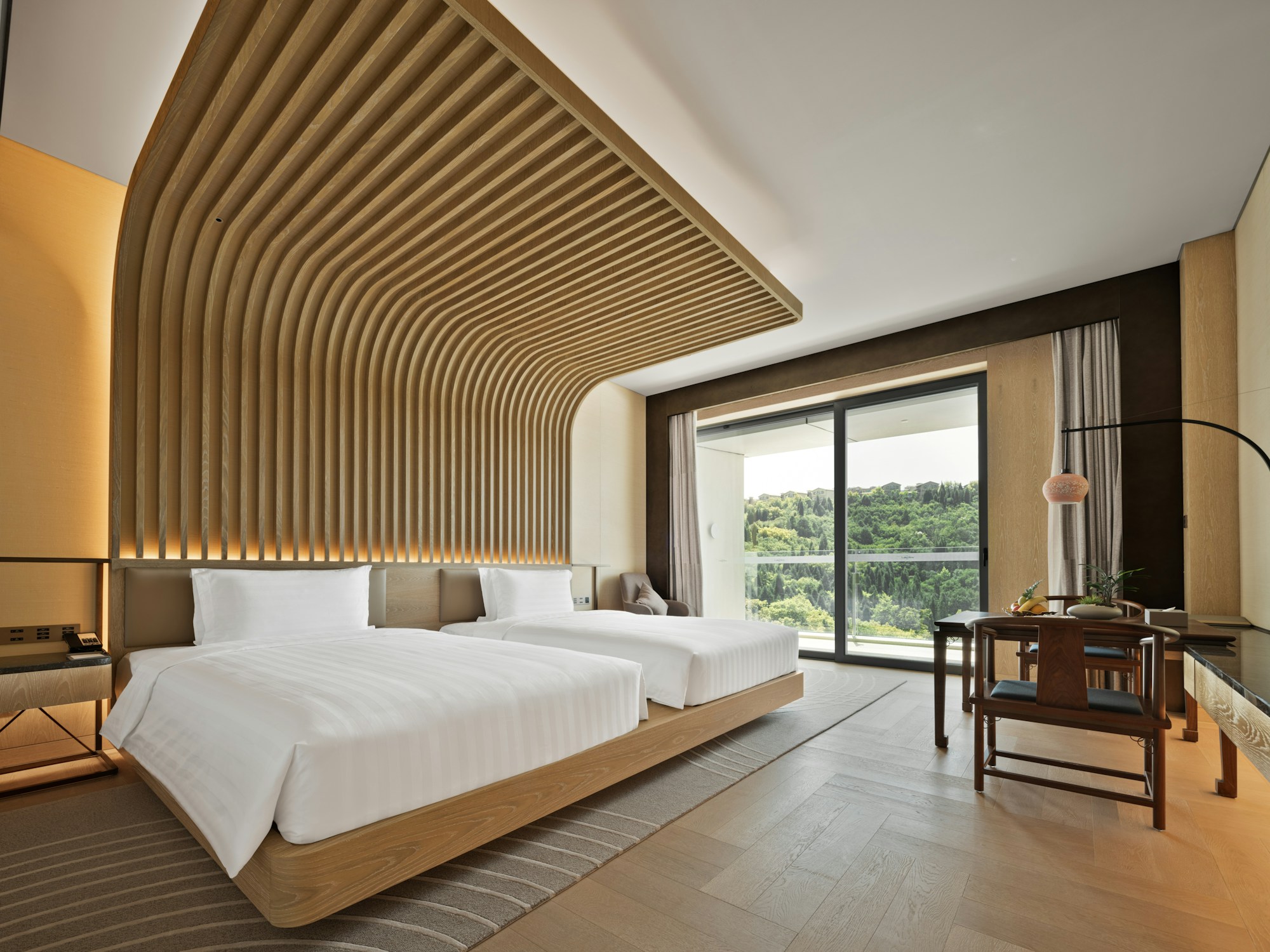 Deluxe Lakeview Twin Room - Bedroom