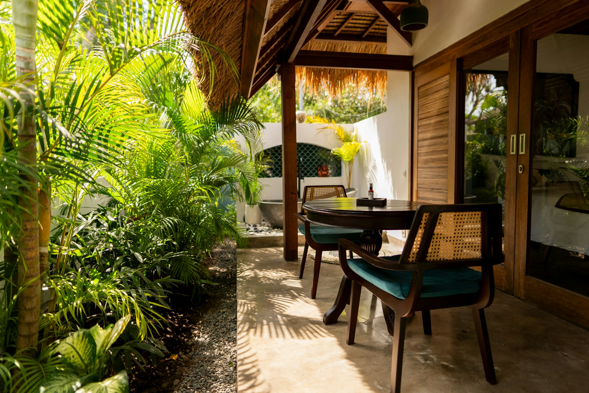 The Wave - Patio
