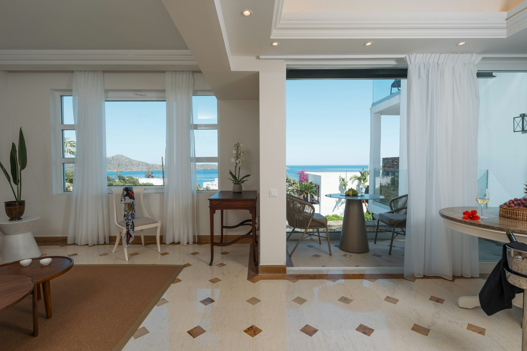 One Bedroom Deluxe Senior Suite