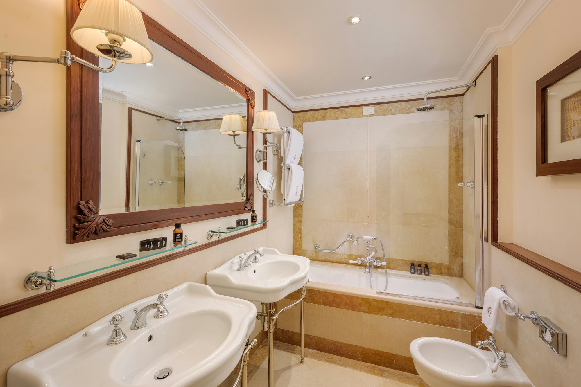 Prestige with Lateral Sea View - Bathroom