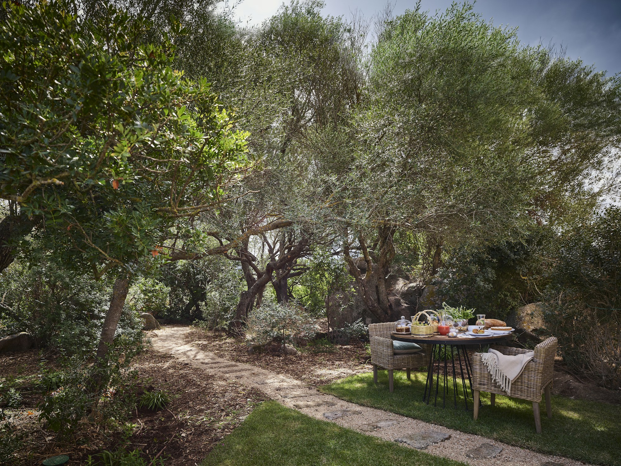 Breakfast Alfresco