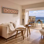 Club Suite Seafront View - Living Area