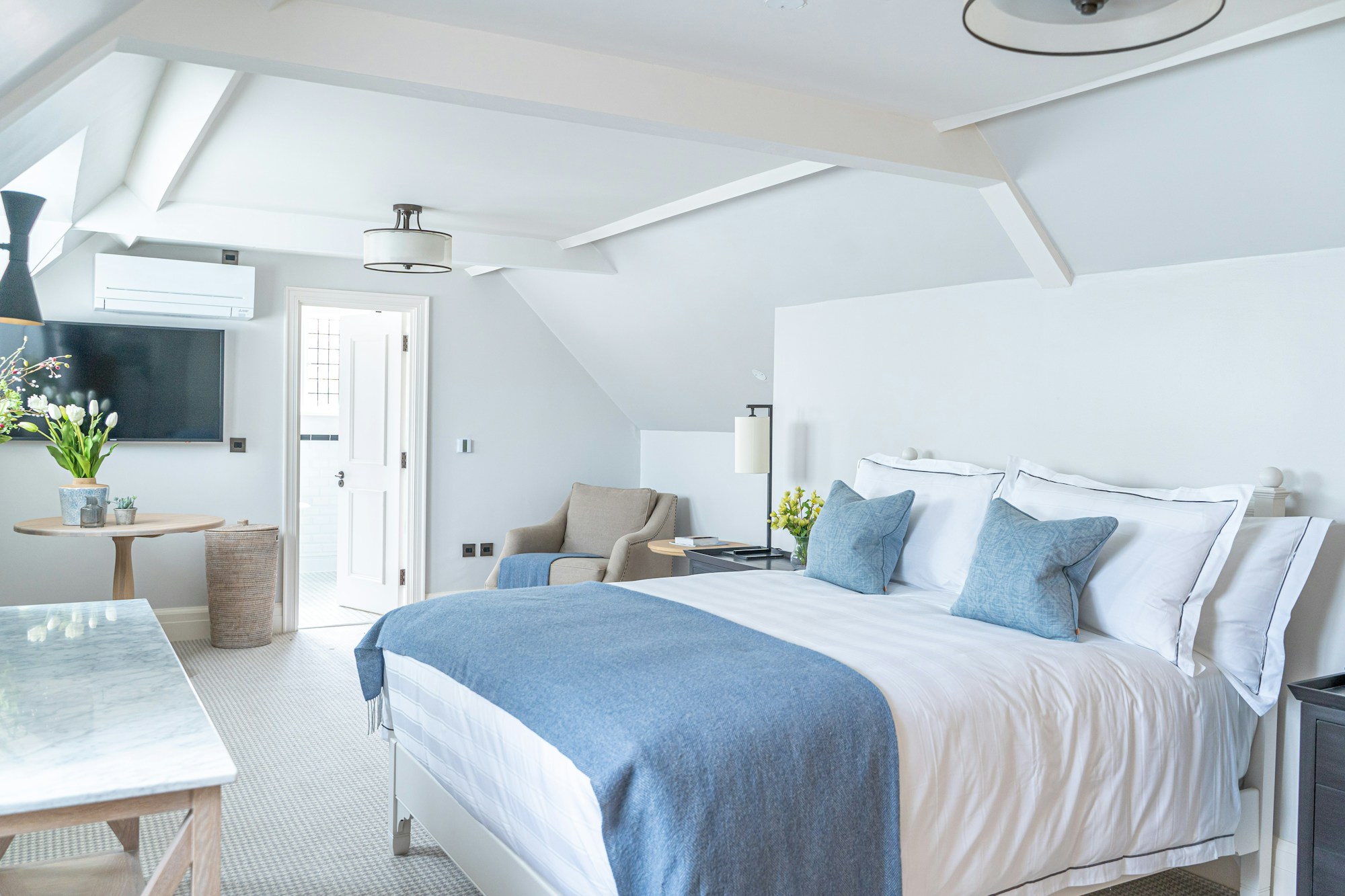 Long White Cloud - Bedroom