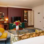 Deluxe King Room - Living Area