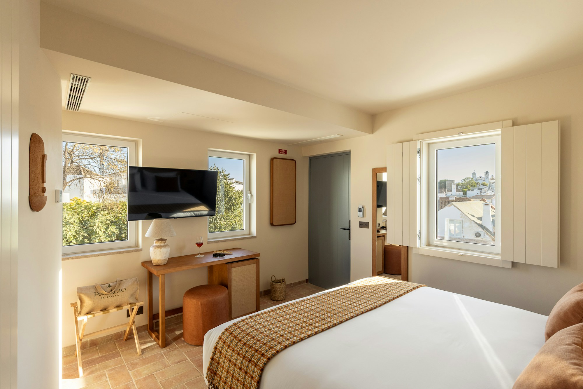 Medina Standard - Bedroom