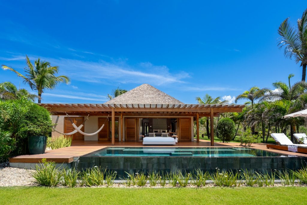 Pool Master Suite - Exterior