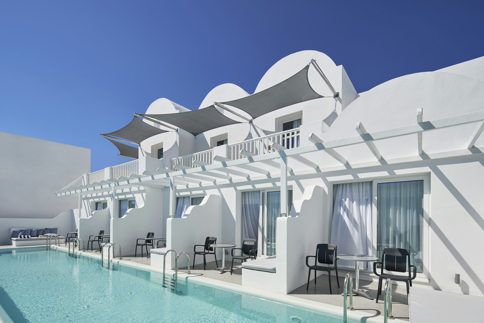 Junior Suite Sharing Pool