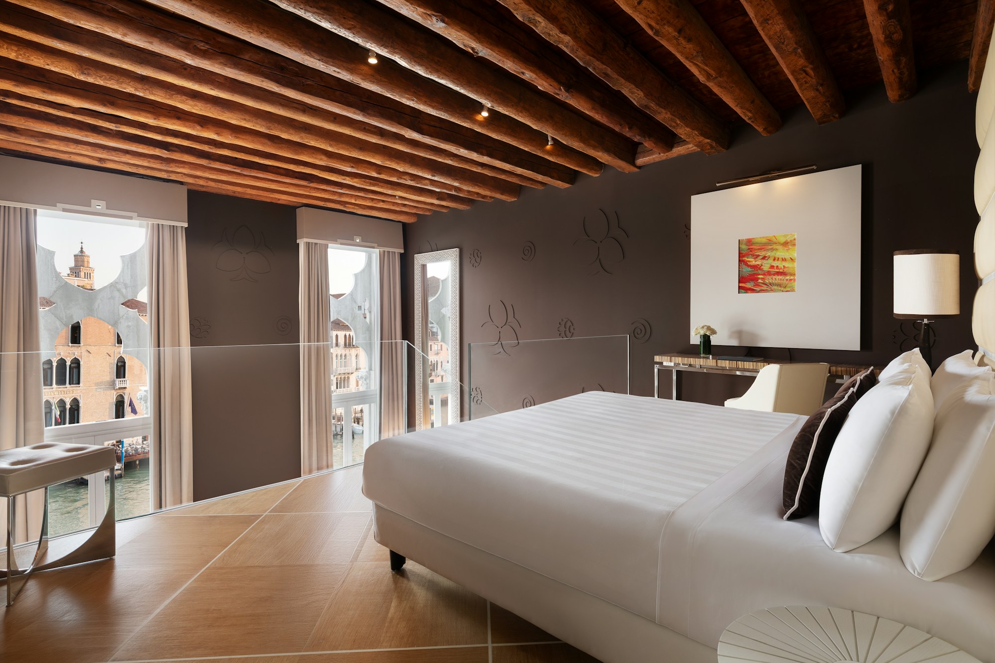 Grand Canal View Two Floor Suite - Bedroom