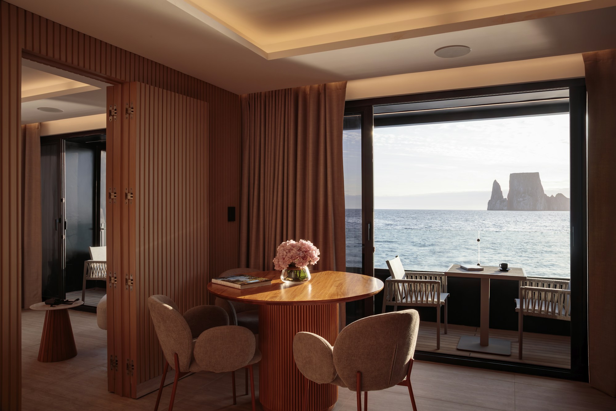 Owner's Suite - Dining Area