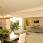 T2 Syrah Villa - Dining Area