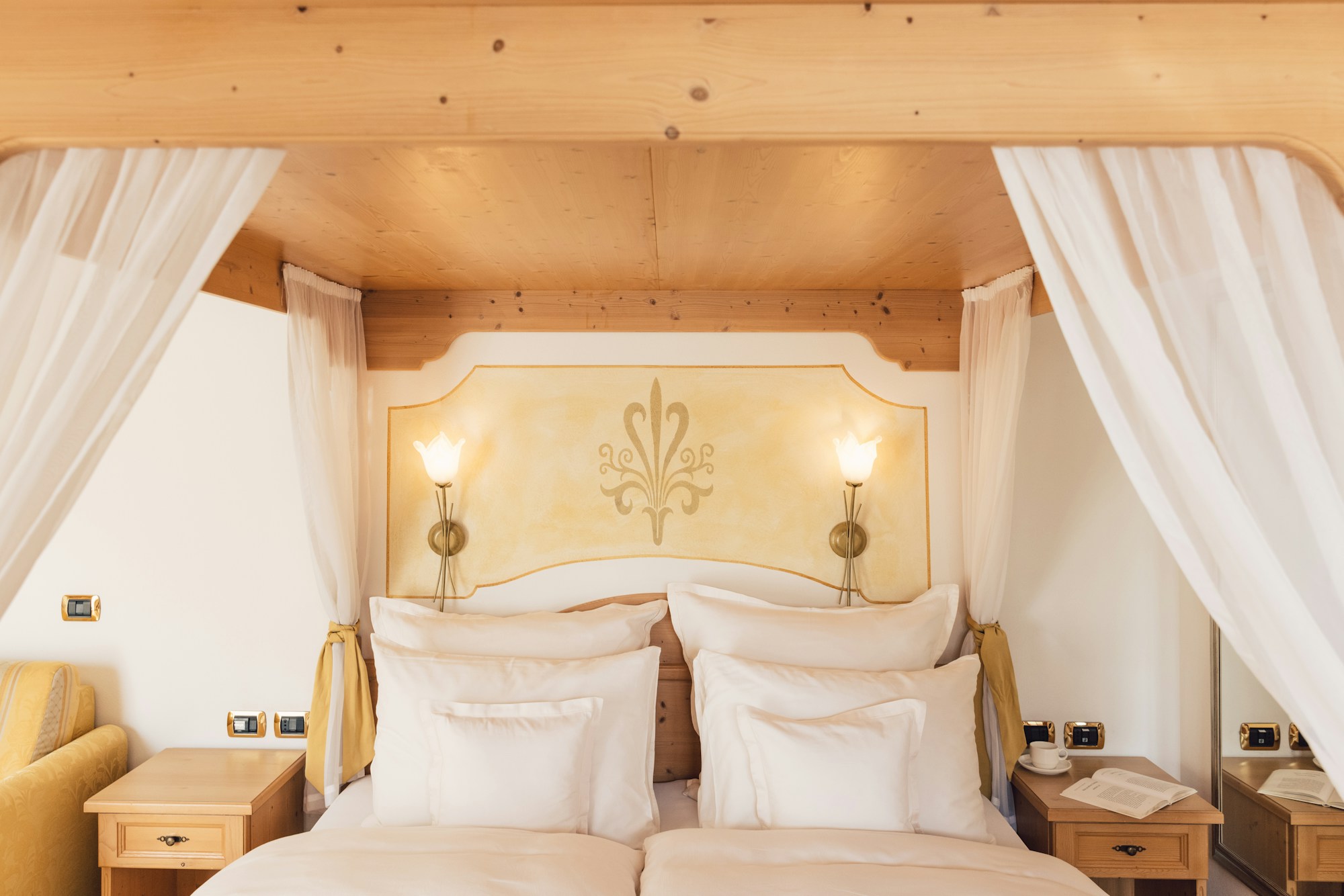 Glacier Stream Suite - Bedroom