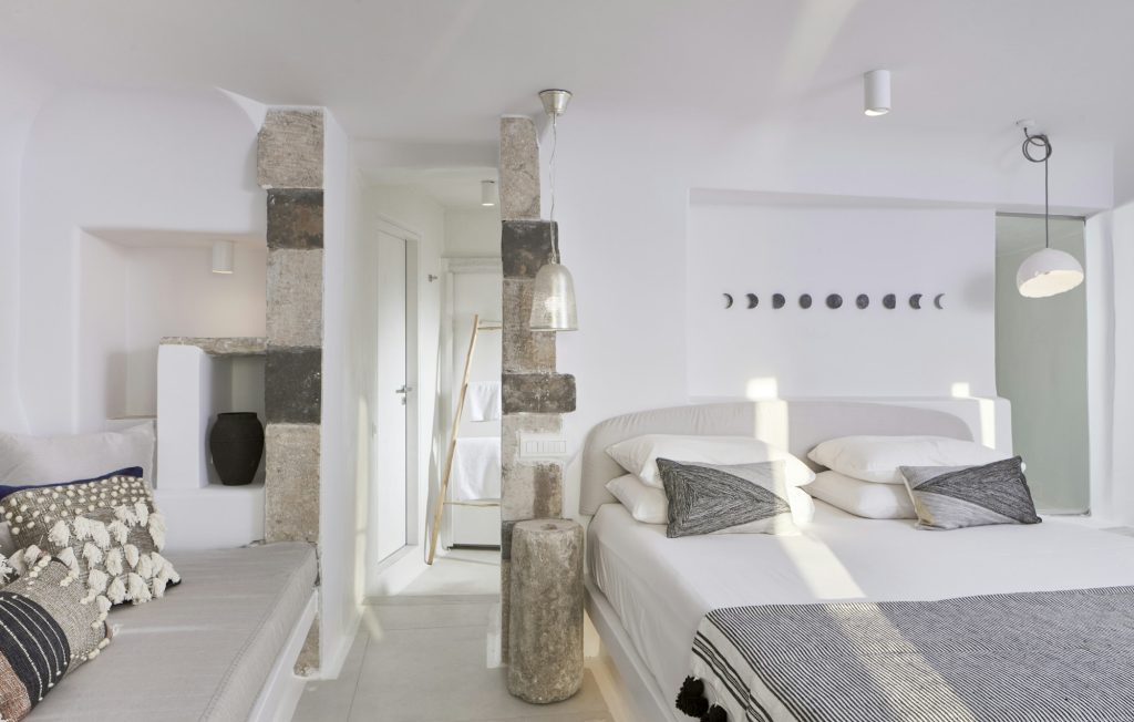 Cosmo Suite - Bedroom