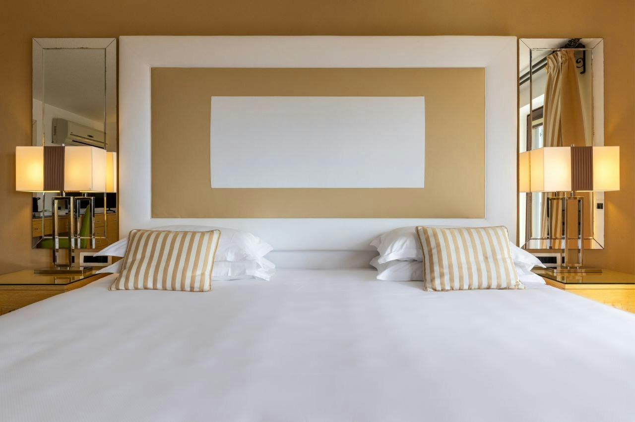 Privilege - Bedroom
