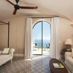 Signature Suite Pool - Living Area