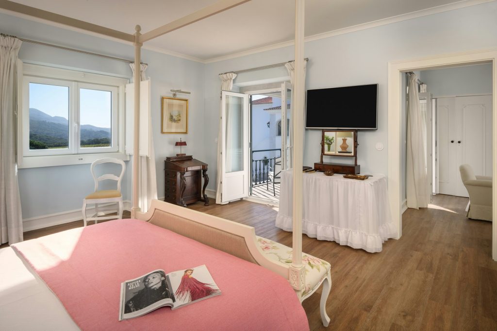 Master Suite - Bedroom