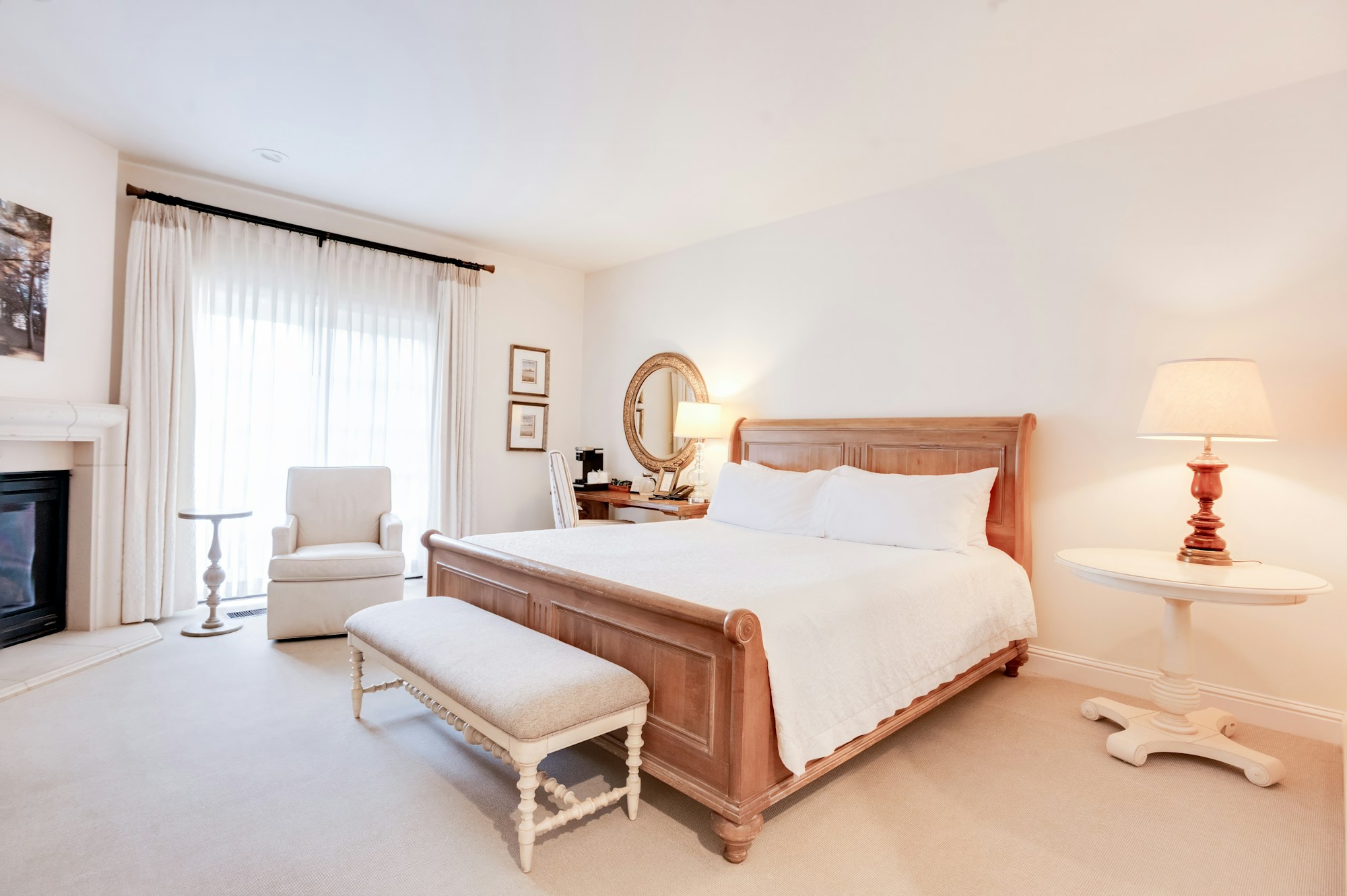 King Garden Suite - Bedroom