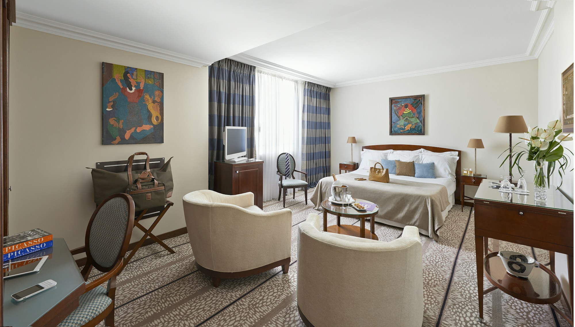 Classic Room - Bedroom