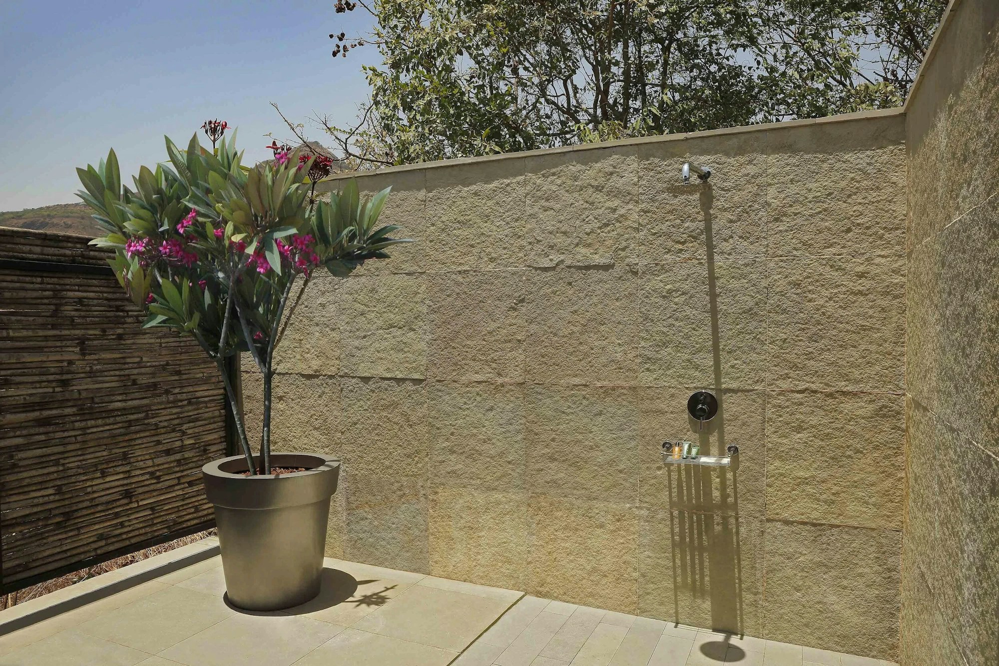 Forest Villa - Outdoor Shower