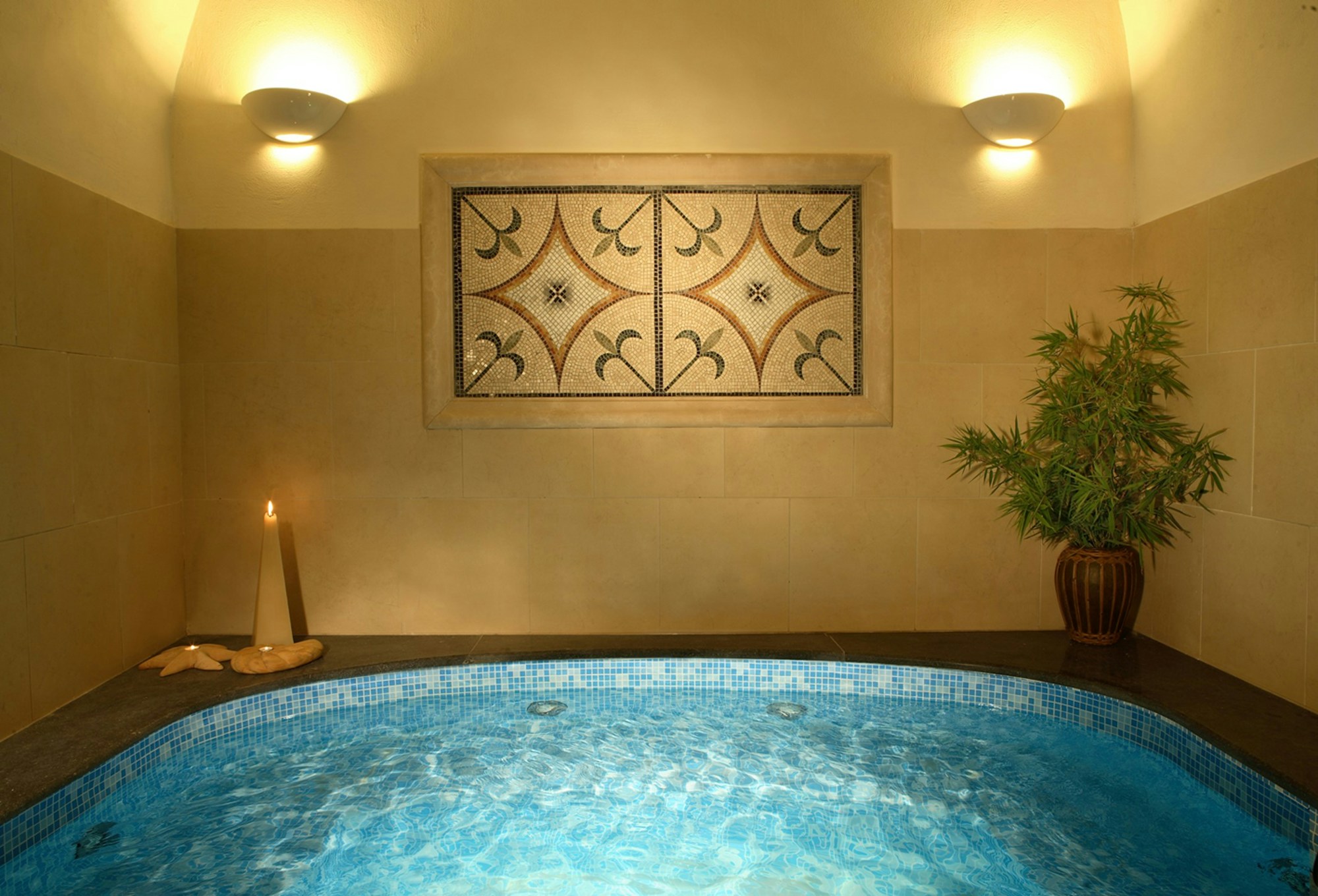 Jacuzzi