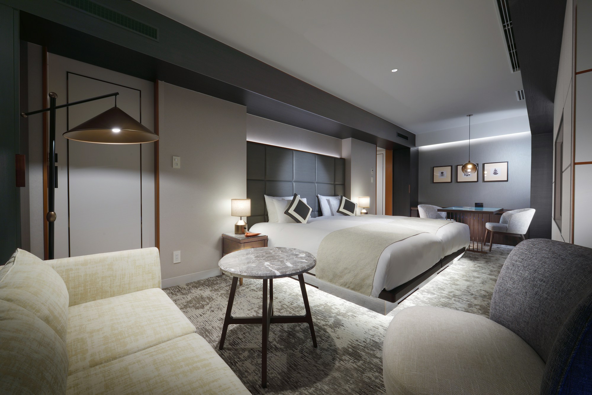 Deluxe Twin - Bedroom