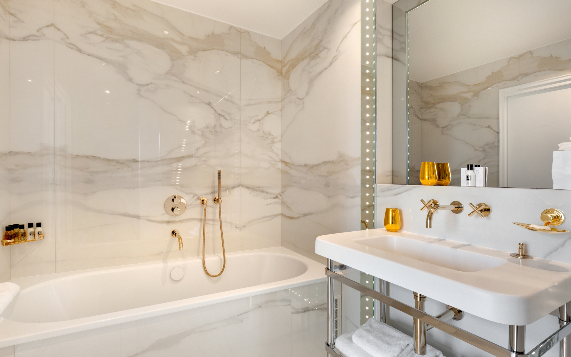 Prestige Eiffel Suite - Bathroom